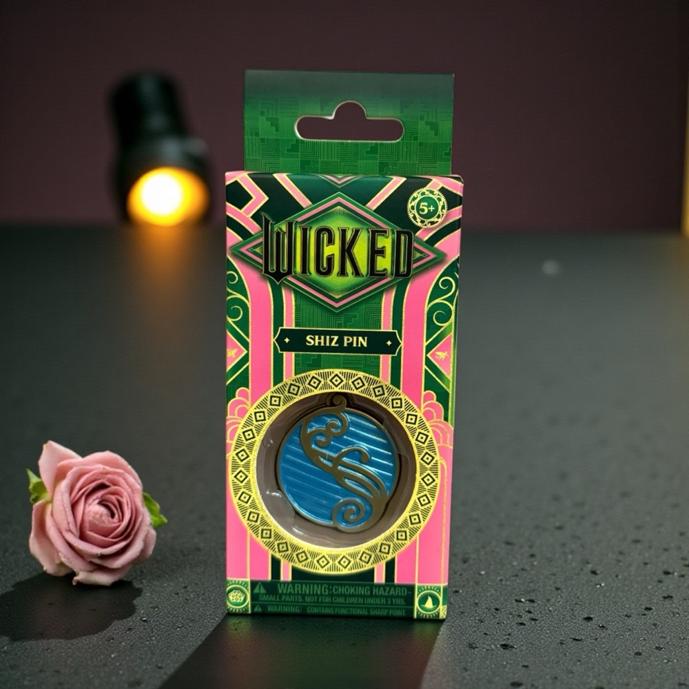 🩷💚WICKED🩷💚Elphaba Shiz Pin/NIB